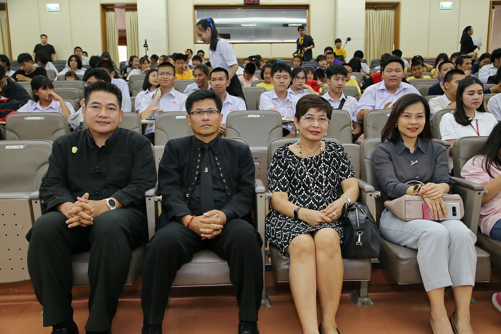 'ดนตรีบรรเลง ขับเพลงประสาน' คอนเสิร์ตปิดค่ายดนตรีและค่ายขับร้อง ณ มฟล.