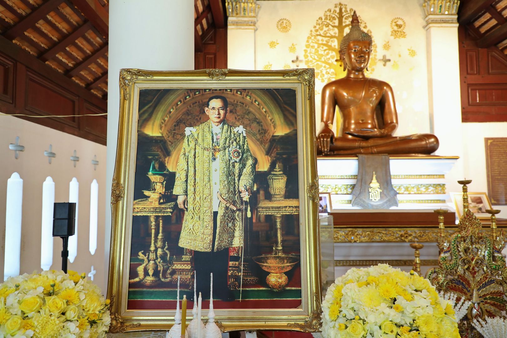 มฟล. จัดพิธีบำเพ็ญกุศลเนื่องในวันคล้ายวันสวรรคต ร.9 น้อมรำลึกในพระมหากรุณาธิคุณ