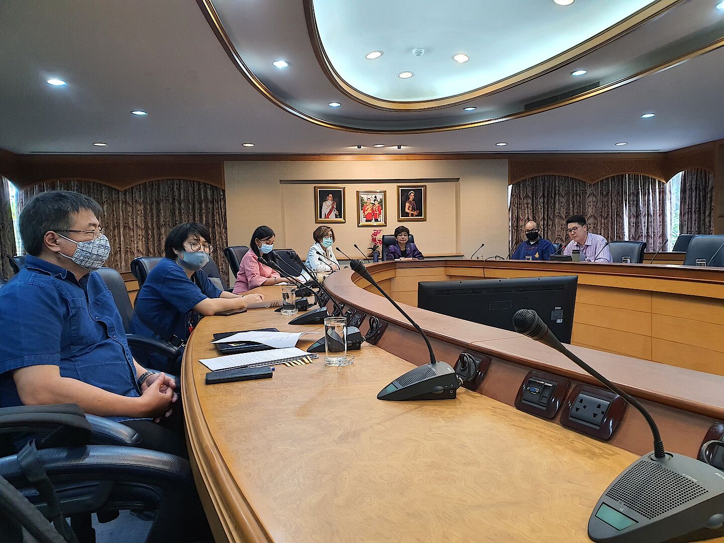 มฟล. ร่วมกับผู้ทรงคุณวุฒิ ประชุมผลการดำเนินงานหลักสูตรพุทธศิลปกรรม ครึ่งปีแรก พร้อมรับฟังข้อเสนอแนะสำหรับก้าวต่อไปของหลักสูตร