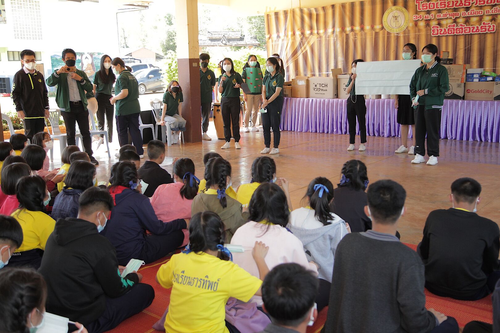 แพทยศาสตร์ มฟล. จัดกิจกรรมให้ความรู้ การป้องกัน COVID-19 ให้แก่นักเรียนโรงเรียนธารทิพย์