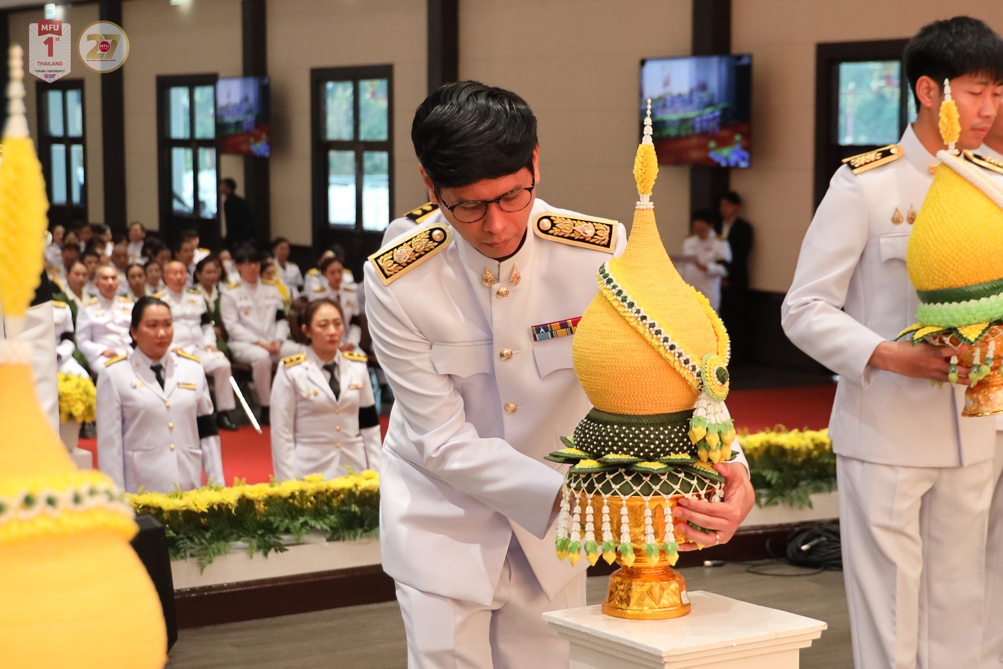 MFU News : MFU_Pays_Tribute_to_King_Rama_II__5_.jpg