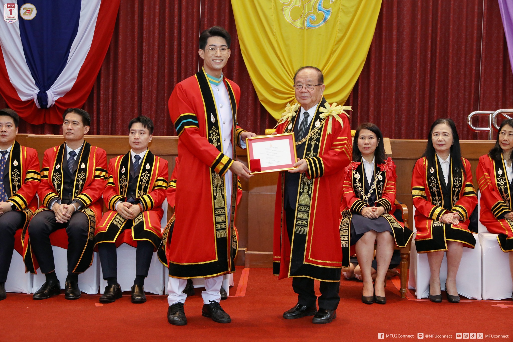 MFU News : Excellence_Medal_Presentation_Ceremony__5_.jpg